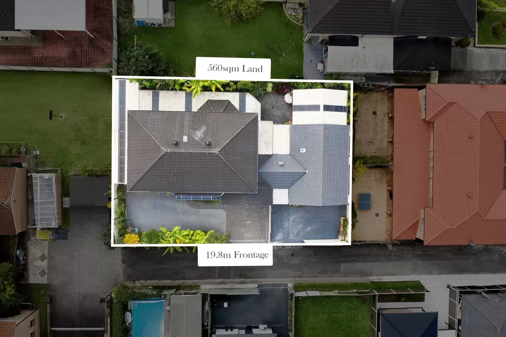 9 Lascelles Lane, Greenacre, Greenacre - Image 1