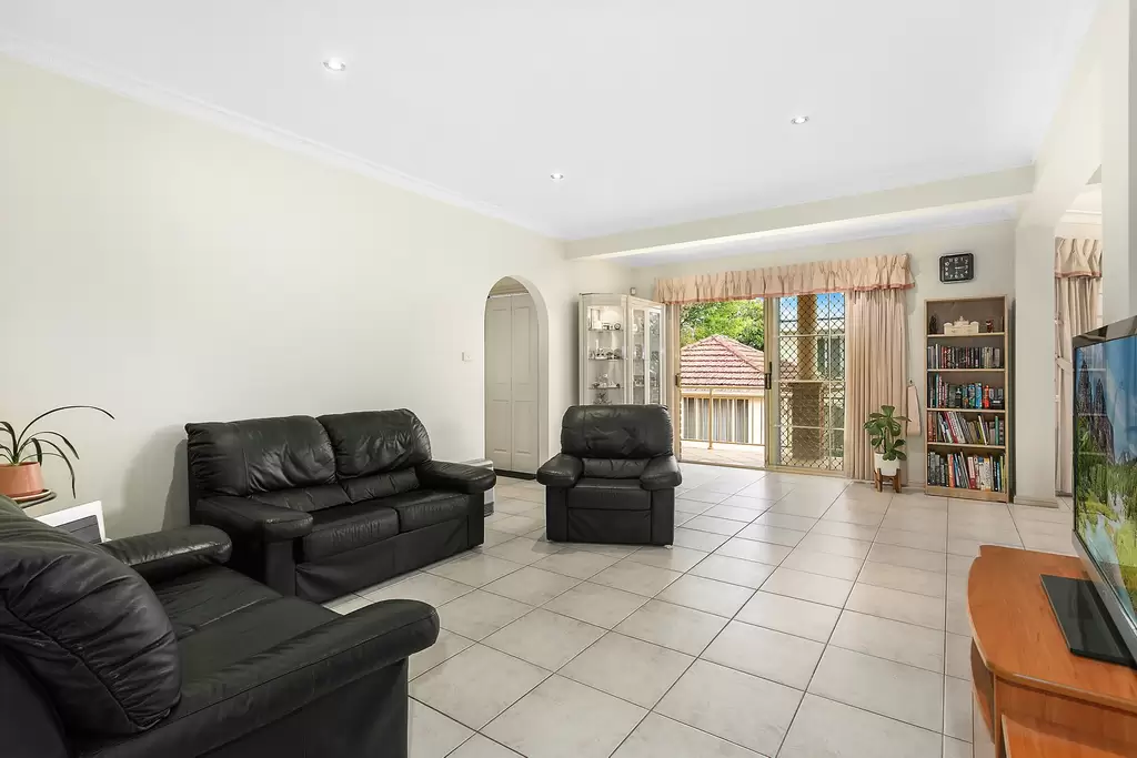 16 Ravenna Street, Strathfield, Strathfield - Thumbnail 4