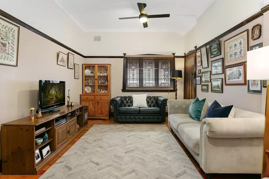 6 Hunter Street, Strathfield, Strathfield - Thumbnail 3