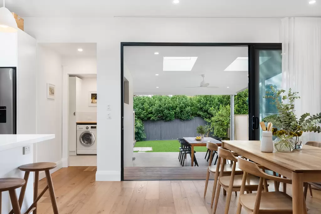 8A Hardy Street, Ashfield, Ashfield - Thumbnail 4