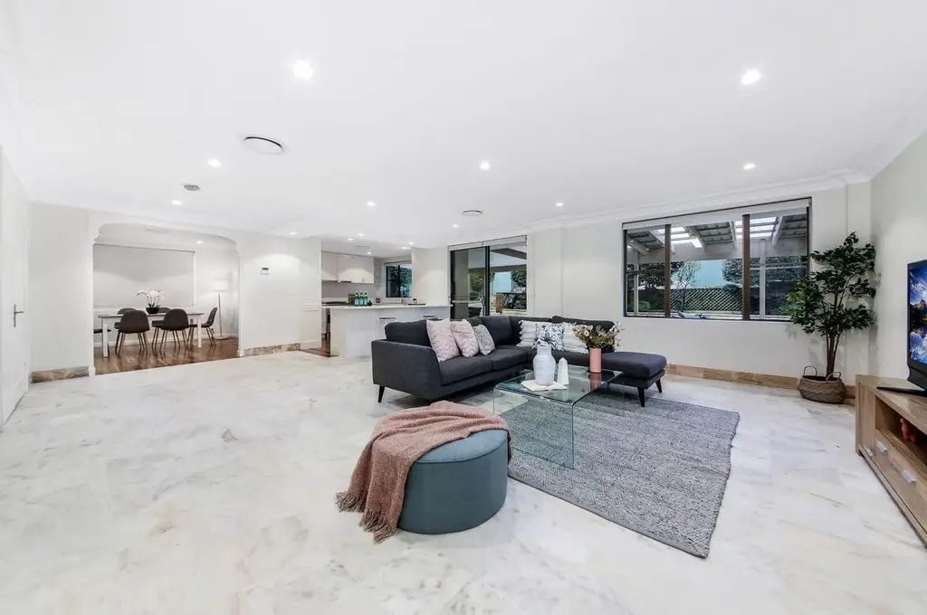 8 Corbett Street, Bankstown, Bankstown - Thumbnail 2