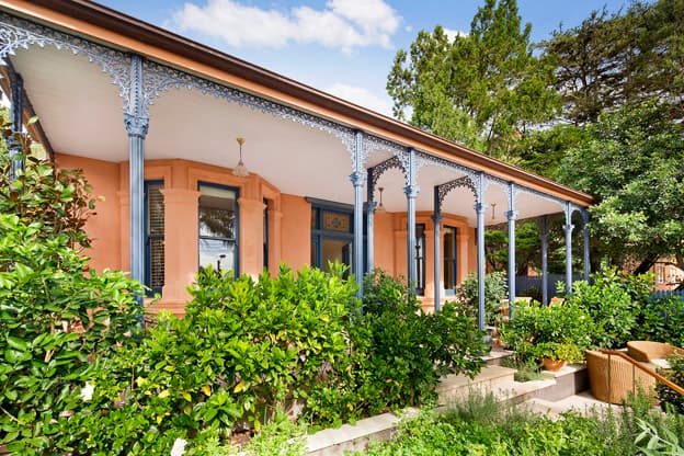 369 Bronte  Road, Bronte, Bronte - Image 1