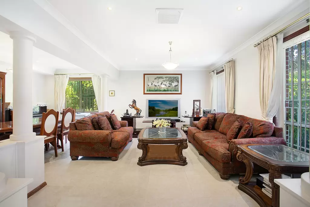 13 Barker Road, Strathfield, Strathfield - Thumbnail 3