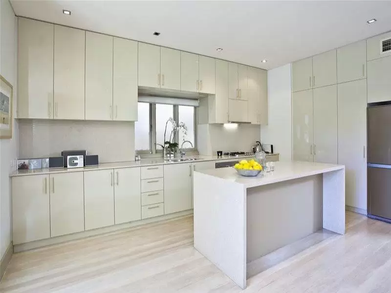 1/4 New Beach Road, Darling Point, Darling Point - Thumbnail 3