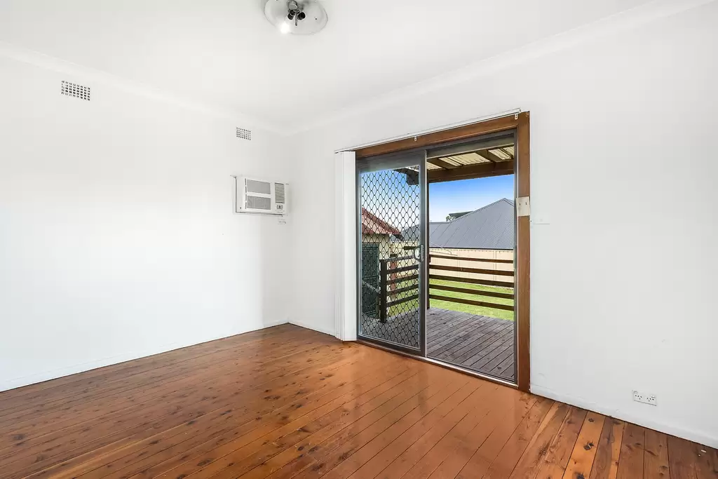 40 Strickland Street, Bass Hill, Bass Hill - Thumbnail 2