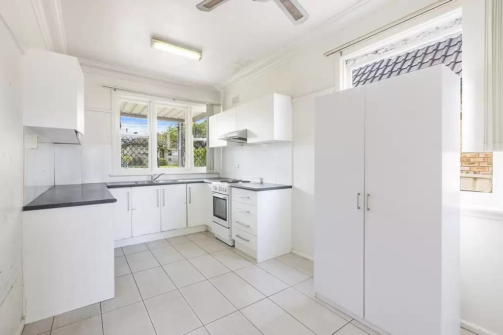 40 Strickland Street, Bass Hill, Bass Hill - Thumbnail 5