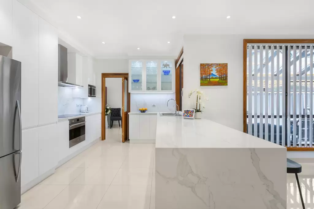 34 First Avenue, Belfield, Belfield - Thumbnail 3