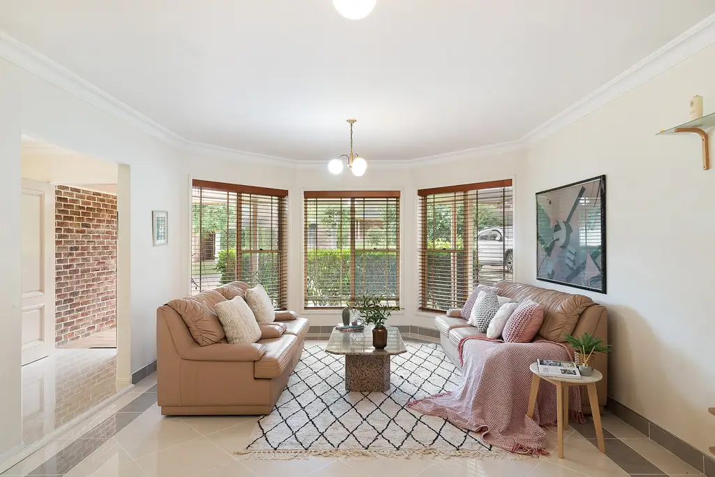 8 Sherwood Place, North Ryde, North Ryde - Thumbnail 2
