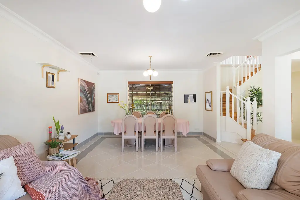 8 Sherwood Place, North Ryde, North Ryde - Thumbnail 4