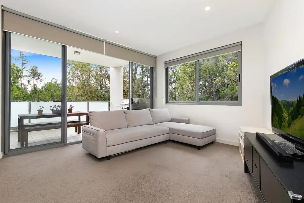 205D/2 Rowe Drive, Potts Hill, Potts Hill - Thumbnail 2
