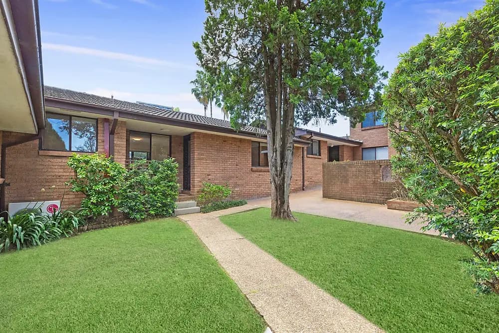 2/4-8 Llewellyn Street, Rhodes, Rhodes - Image 1