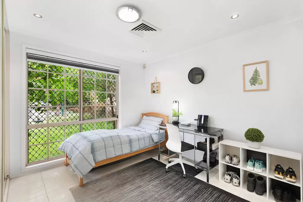13 Ron Scott Circuit, Greenacre, Greenacre - Thumbnail 4