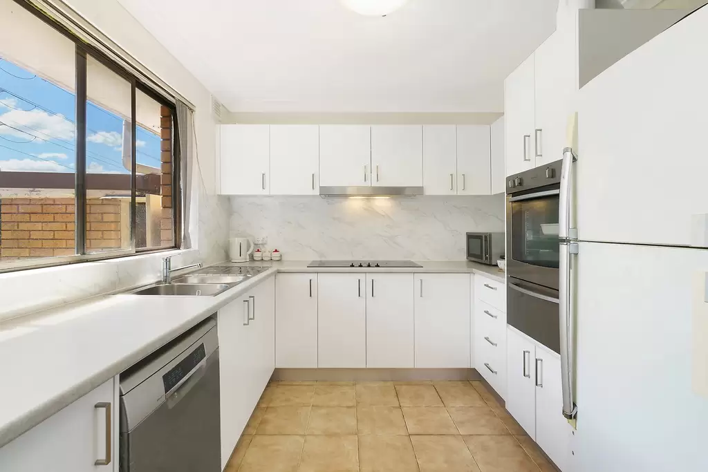 4/22 Chiswick Road, Greenacre, Greenacre - Thumbnail 2
