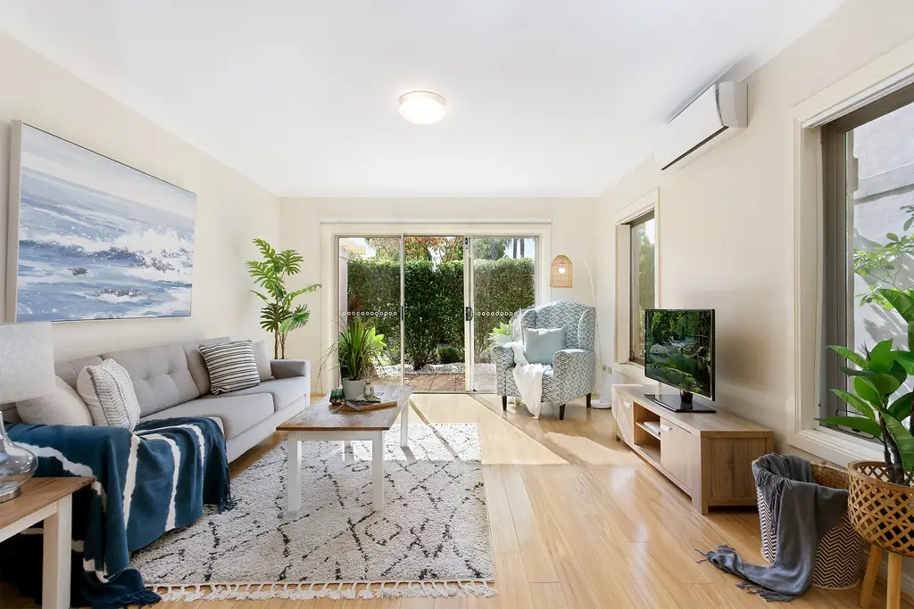 18 Settlers Boulevard, Liberty Grove, Liberty Grove - Thumbnail 2
