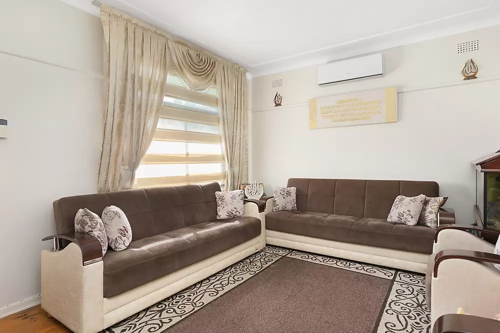 13 Derribong Street, Villawood, Villawood - Thumbnail 3