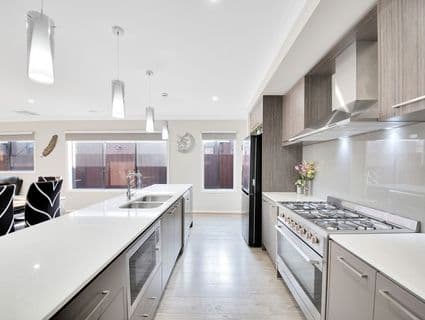 85 Holyoake Parade, Manor Lakes, VIC, 3024, Manor Lakes - Thumbnail 7