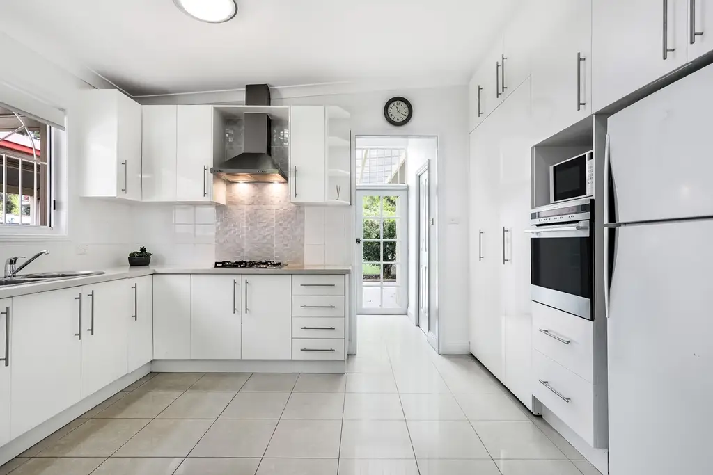 55 Windsor Avenue, Croydon Park, Croydon Park - Thumbnail 3