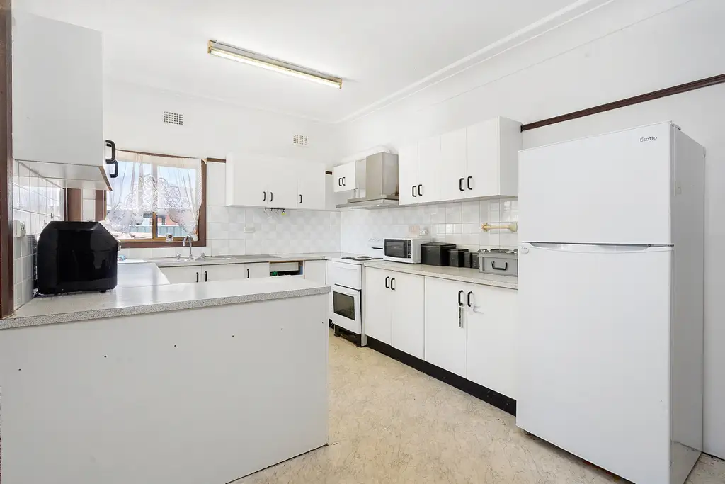 735-737 Hume Highway, Bass Hill, Bass Hill - Thumbnail 4