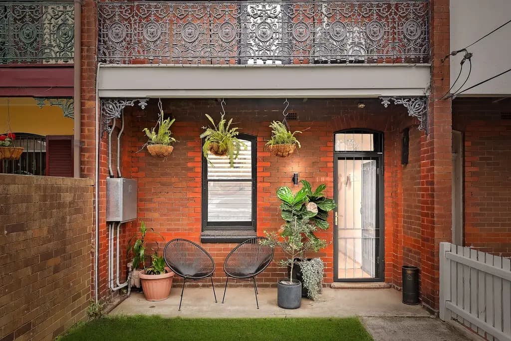 189 Elizabeth Street, Croydon, Croydon - Thumbnail 2