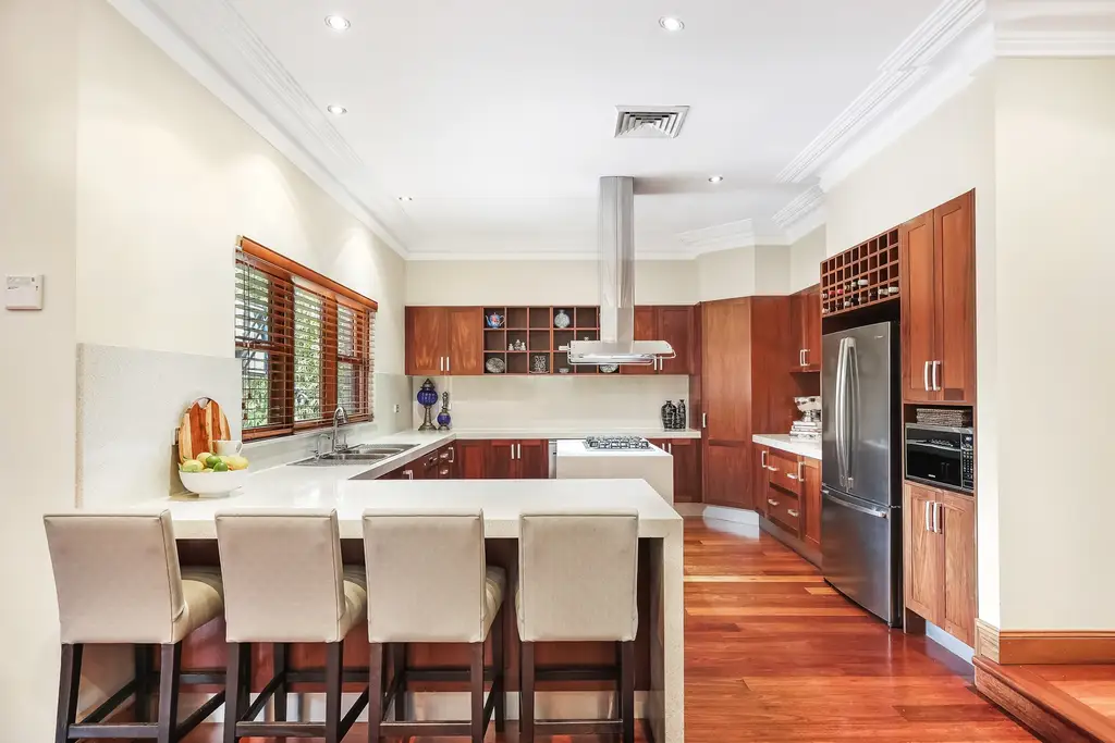 21 Glover Street, Greenacre, Greenacre - Thumbnail 2