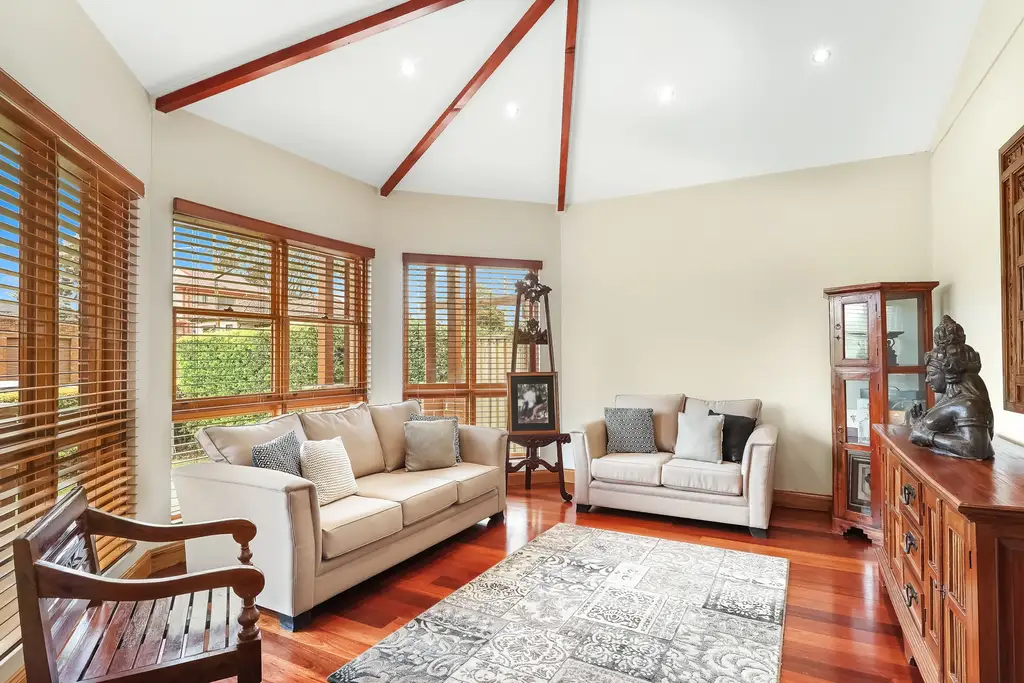 21 Glover Street, Greenacre, Greenacre - Thumbnail 3