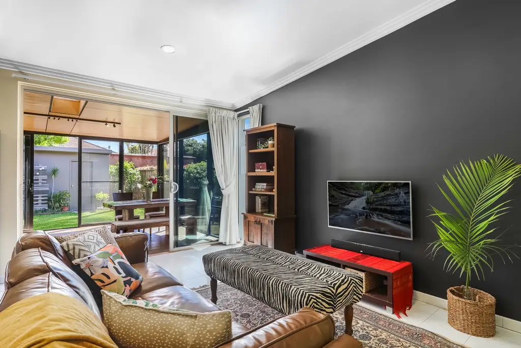 39  Webb Street, Croydon, Croydon - Thumbnail 2