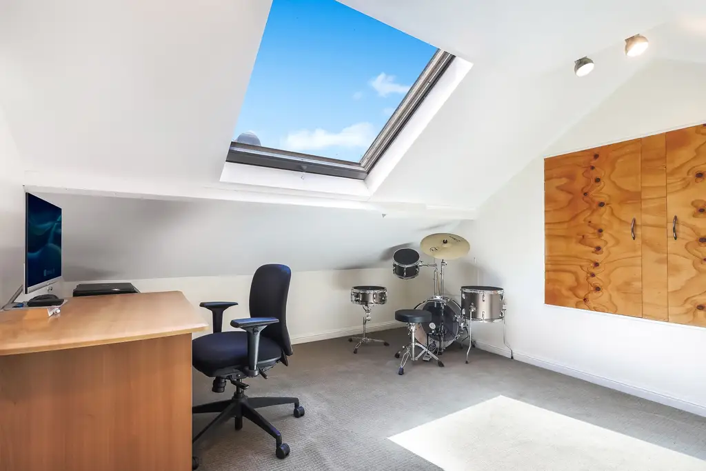 39  Webb Street, Croydon, Croydon - Thumbnail 4