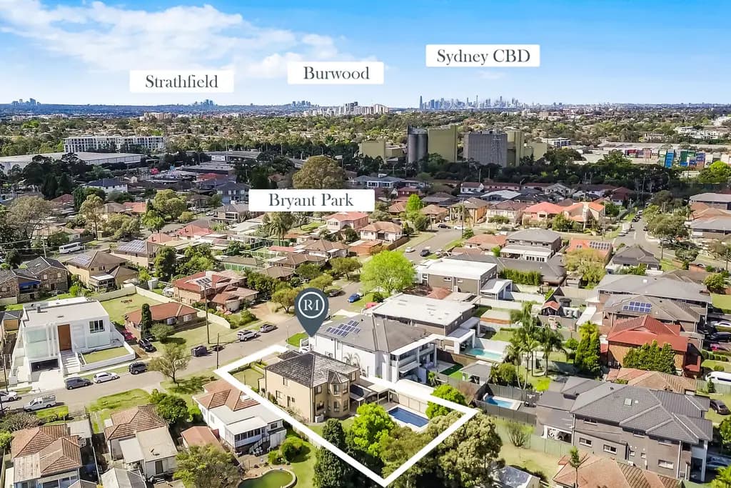 11 Glover Street, Greenacre, Greenacre - Thumbnail 3