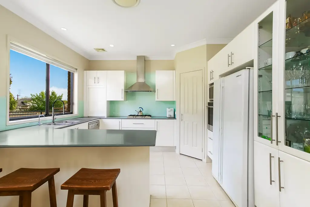 11 Glover Street, Greenacre, Greenacre - Thumbnail 4