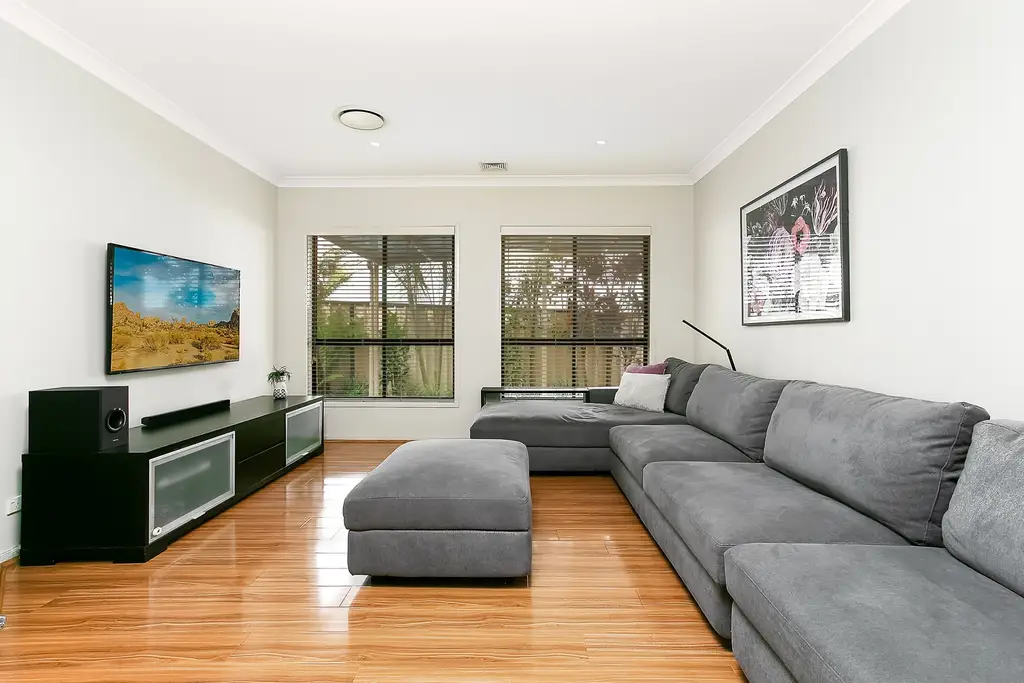 11 Glover Street, Greenacre, Greenacre - Thumbnail 5