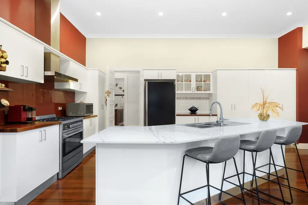 29 Weldon Street, Burwood, Burwood - Thumbnail 3