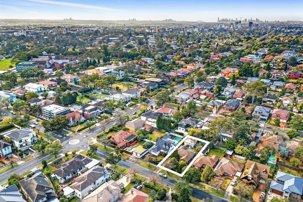 8 Wilson Street, Strathfield, Strathfield - Thumbnail 2