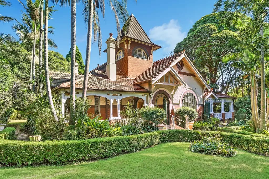 2a Appian Way, Burwood, Burwood - Thumbnail 2
