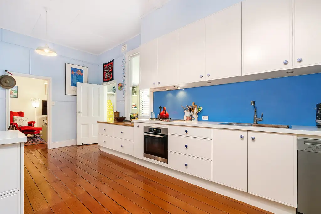 11 The Avenue, Granville, Granville - Thumbnail 2