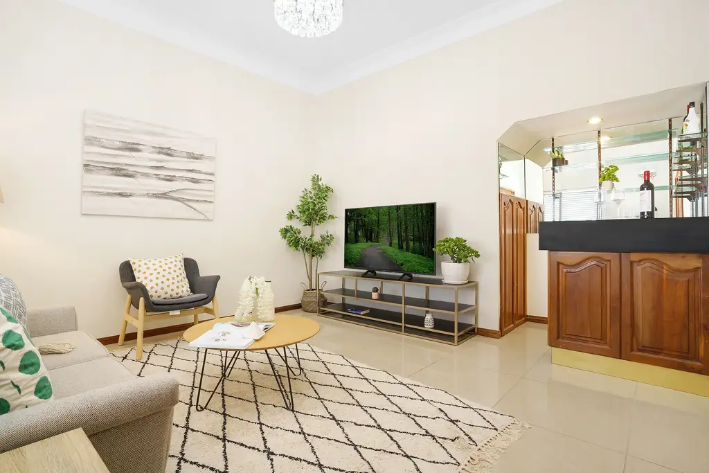 35 Sunbeam Avenue, Burwood, Burwood - Thumbnail 2