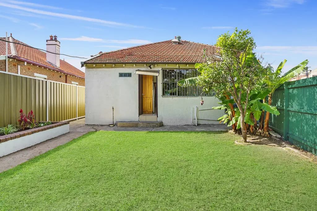 35 Sunbeam Avenue, Burwood, Burwood - Thumbnail 5