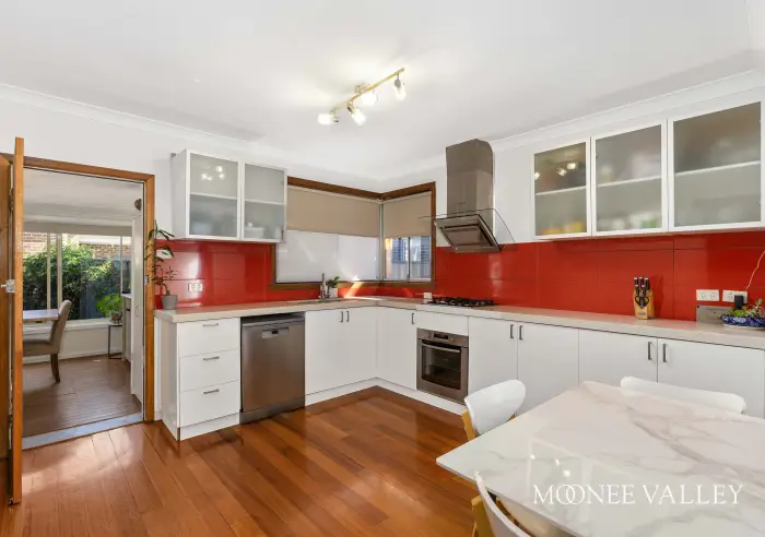 31 Wood Street, Avondale Heights, Avondale Heights - Thumbnail 6