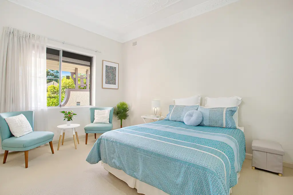17 Holborow Street, Croydon, Croydon - Thumbnail 3