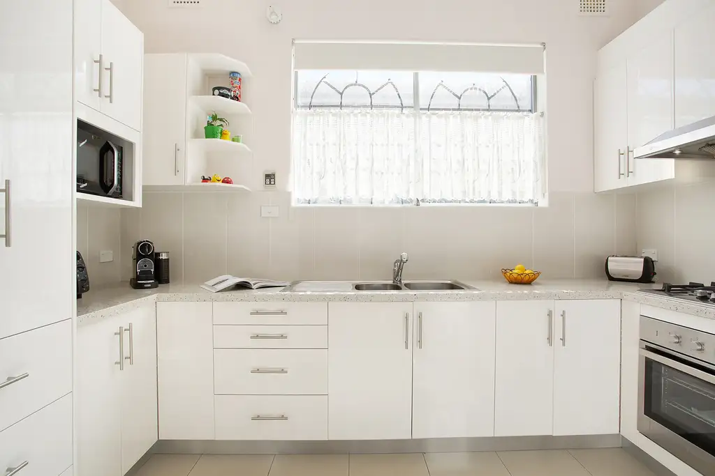 17 Holborow Street, Croydon, Croydon - Thumbnail 4