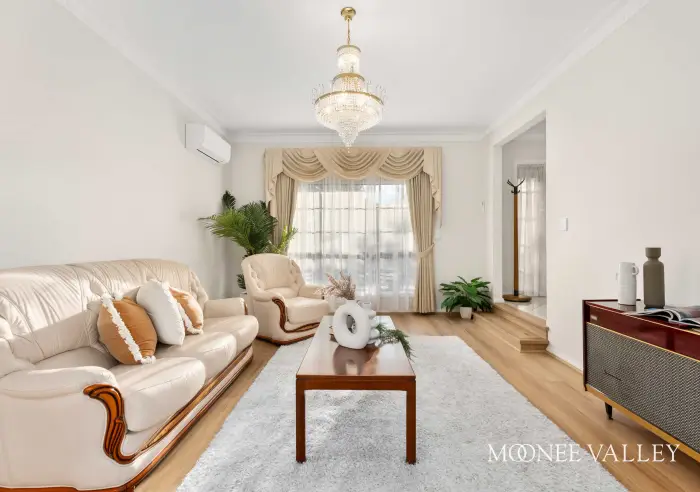 40 Windsor Drive, Avondale Heights, Avondale Heights - Thumbnail 3