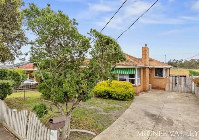 63 Camperdown Avenue, Sunshine North, Sunshine North - Thumbnail 3