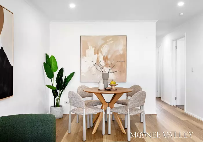 16 Robson Avenue, Avondale Heights, Avondale Heights - Thumbnail 5