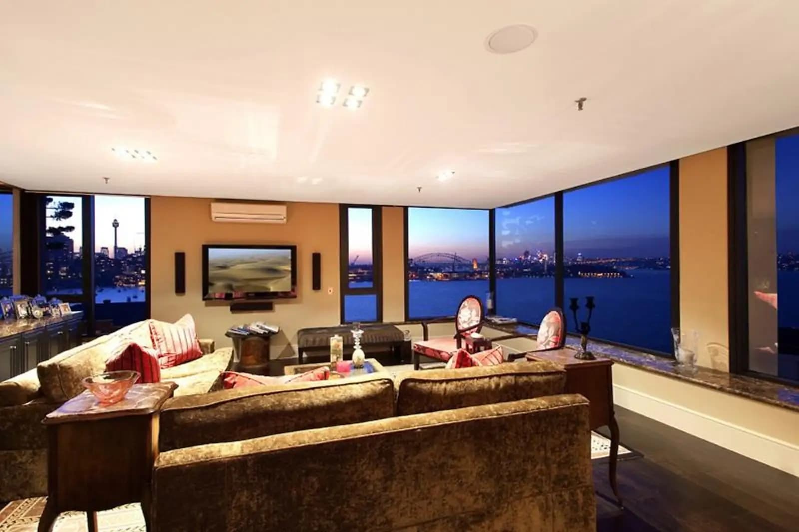 Darling Point, Darling Point - Image 1