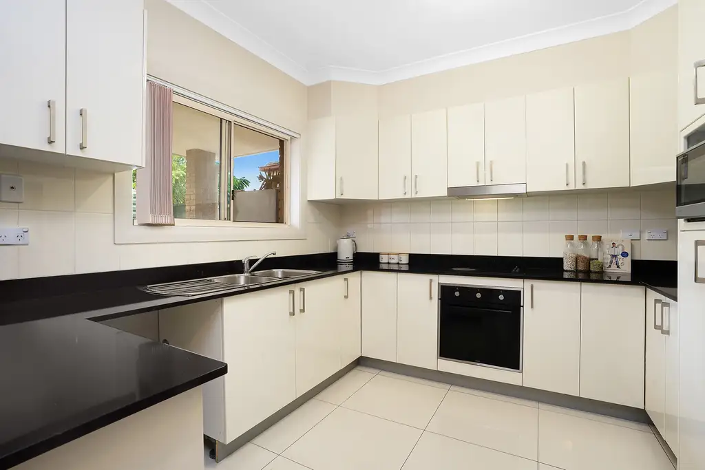 10 Baird Street, Bass Hill, Bass Hill - Thumbnail 2
