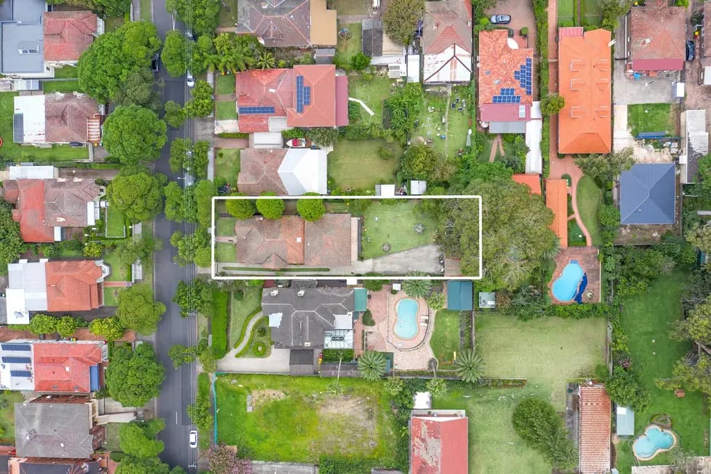 23 Meredith Street, Strathfield, Strathfield - Thumbnail 3