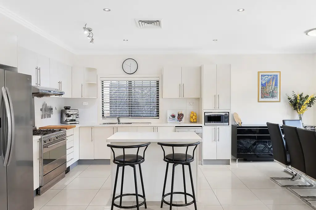 37 George Street, Burwood Heights, Burwood Heights - Thumbnail 2