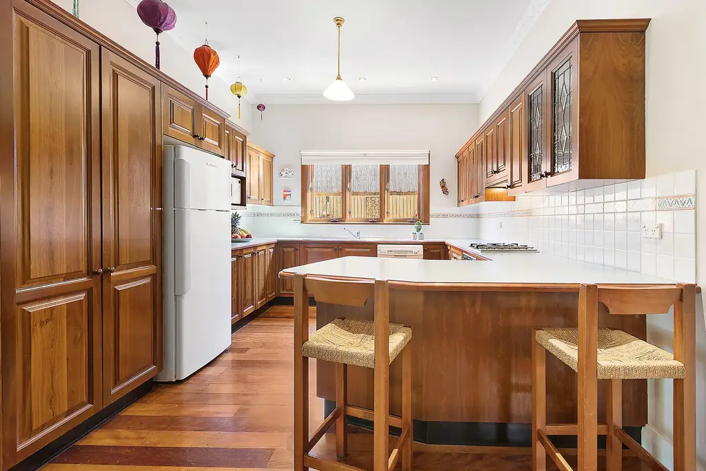 11 Edward Street, Strathfield South, Strathfield South - Thumbnail 3