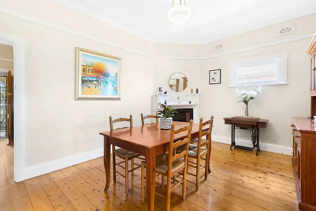 11 Edward Street, Strathfield South, Strathfield South - Thumbnail 4