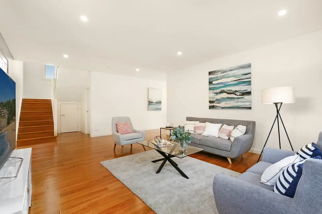 8 Simpson Avenue, Burwood, Burwood - Thumbnail 2