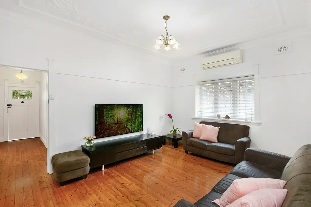 3 Manning Avenue, Strathfield South, Strathfield South - Thumbnail 3